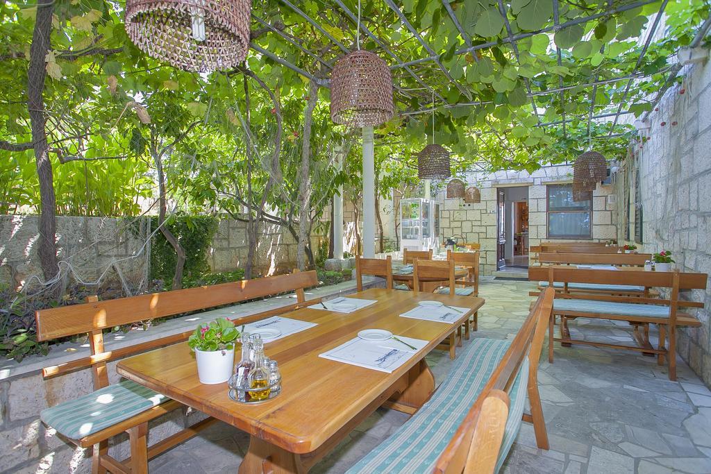 Guest House Lovric 룸바르다 외부 사진